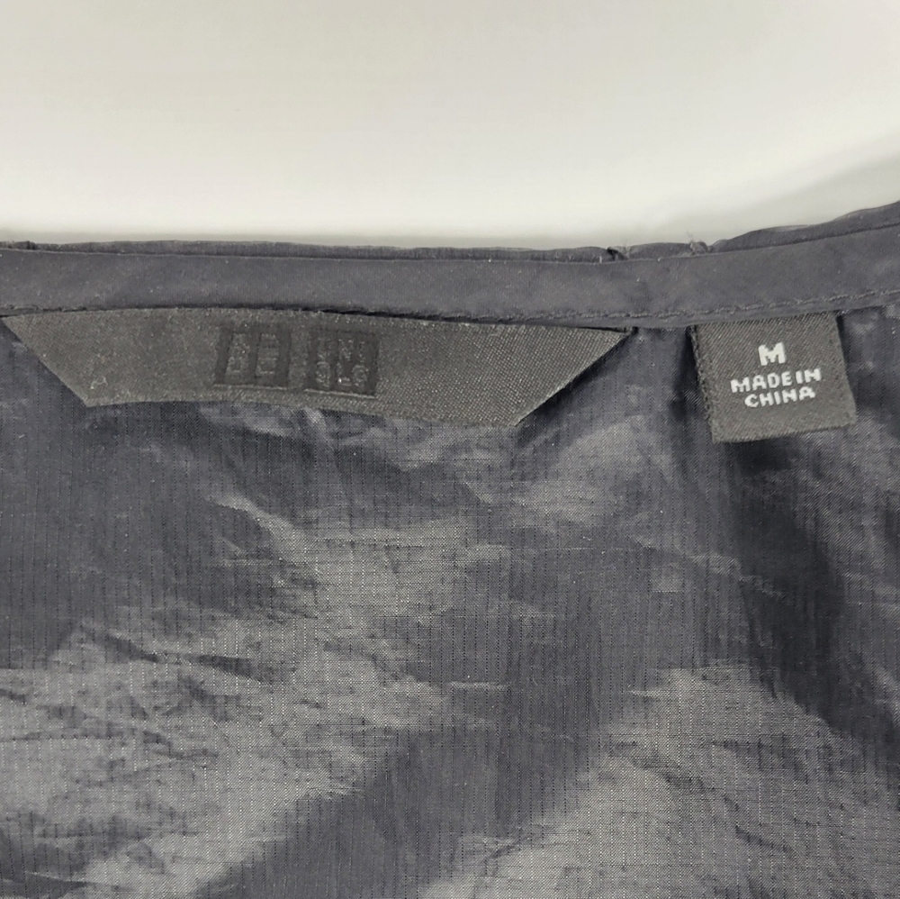 Uniqlo Windbreaker #628 Size M - Picture 6 of 9